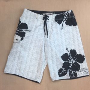 Quiksilver men’s swim trunks size 32